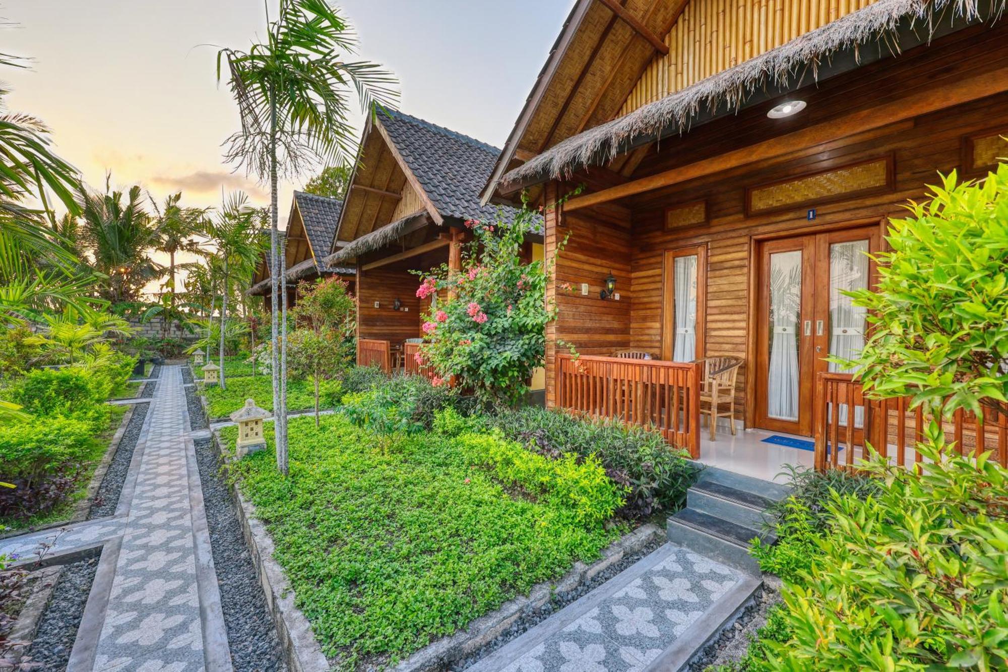 Rr Cottage Sakti Exterior photo